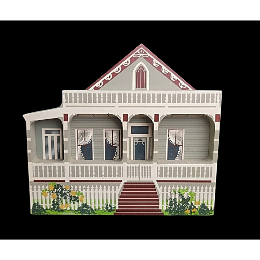 Sheila's Wooden JACOBSEN HOUSE